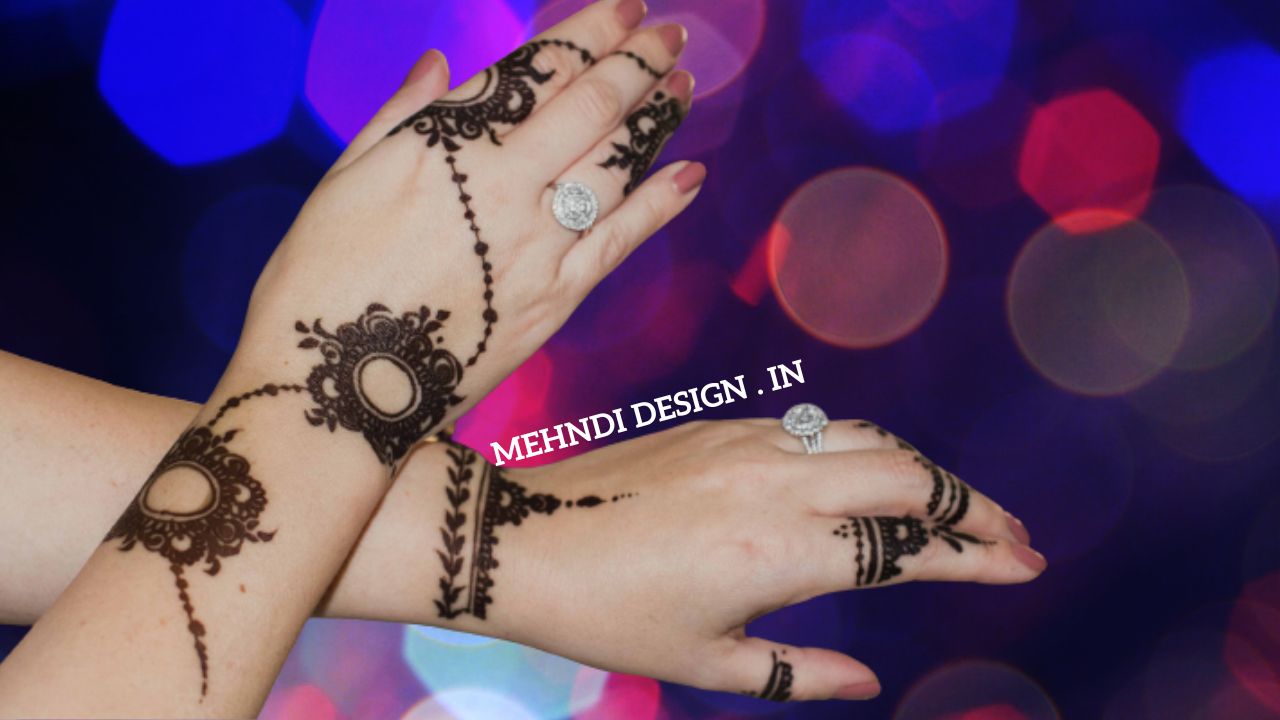 Simple Bridal Mehndi Design with Little Flowers | Henna Desi… | Flickr-sonthuy.vn